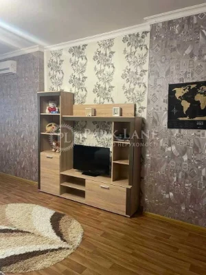 Продаж просторої 2к квартири ЖК Міністерський Мінський масси