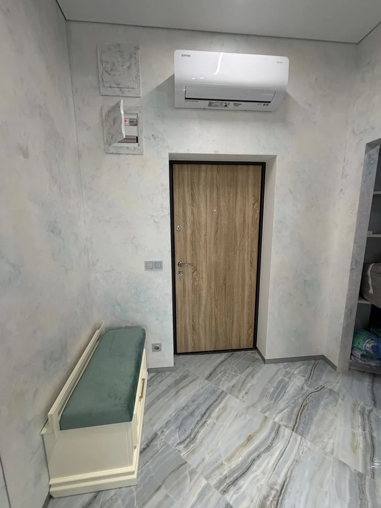 Продам 2-х кімнатну квартиру біля моря