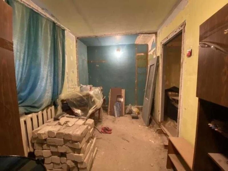 Продам 2 к. із. квартиру метро Палац Спорту, Турбоатом