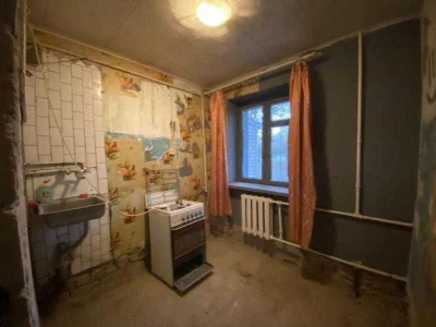 Продам 2 к. із. квартиру метро Палац Спорту, Турбоатом