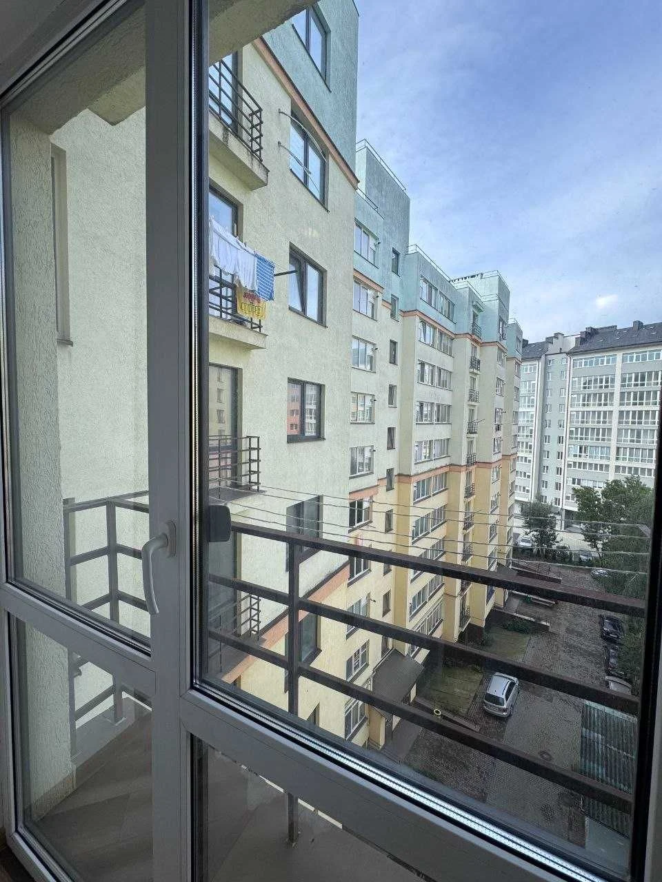 Продам 2-кім квартира в обжитій новобудові з  ремонтом, мебл