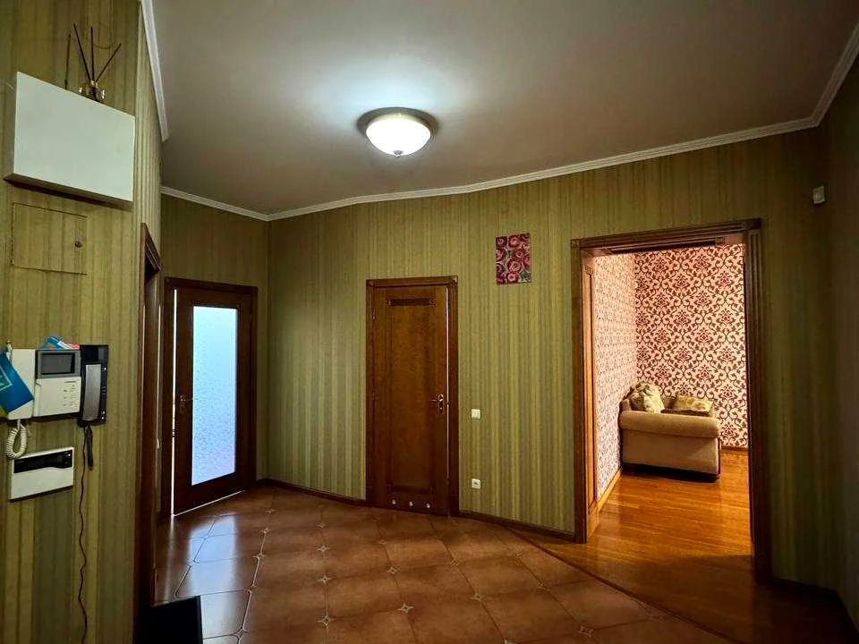 Квартира. Львів, Академіка Андрія Сахарова вул.