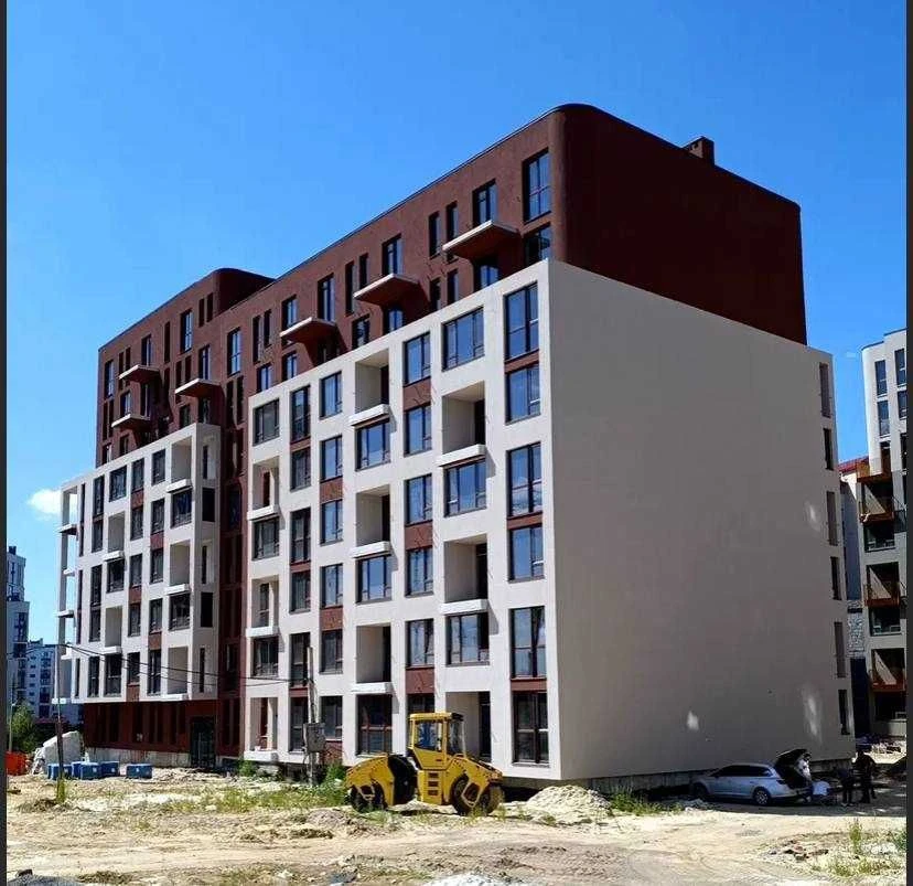 Продається простора двокімнатна квартира площею 90,6 м² у ЖК