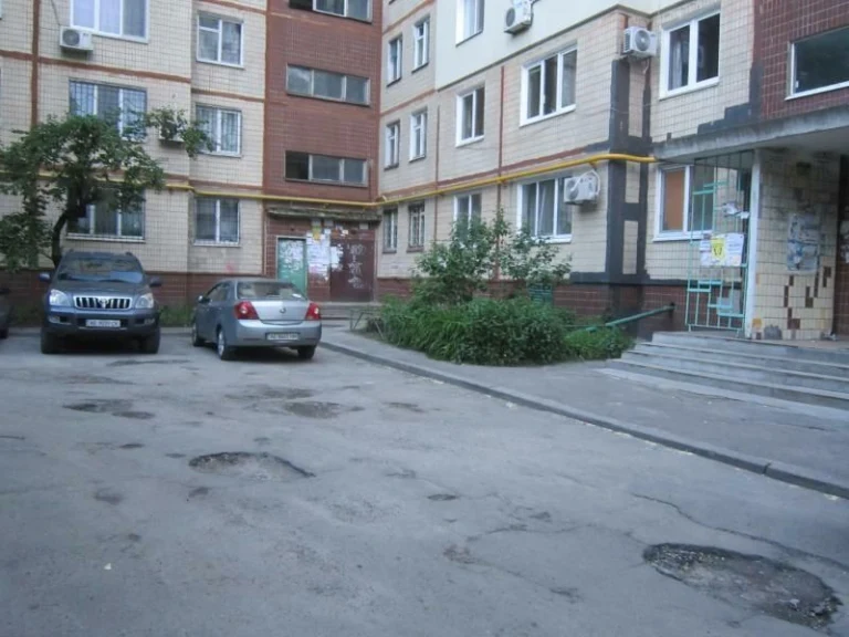 Продам 3-комнатную квартиру на ж/м Победа.