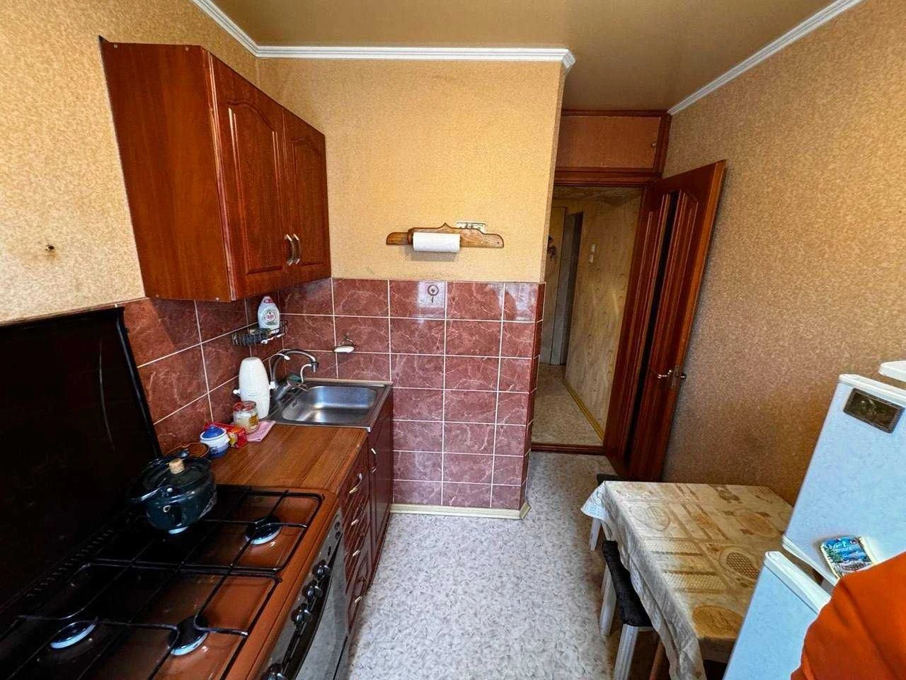 2 кімнатна квартира на низькому поверсі по Бочарова. Можно п