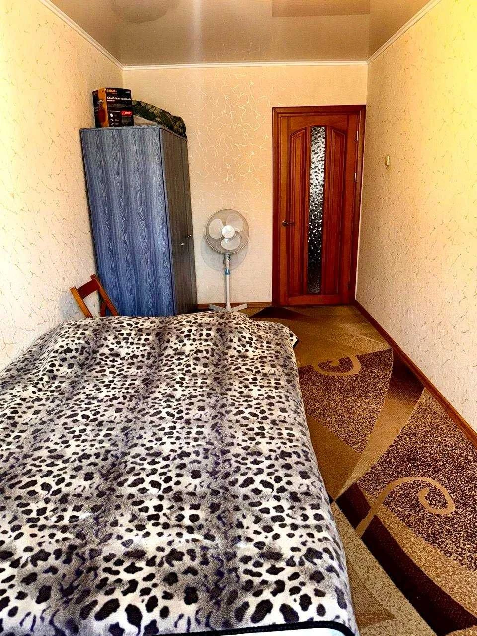 2 кімнатна квартира на низькому поверсі по Бочарова. Можно п