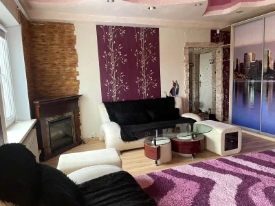 Оренда квартири 3-кімн. 75 м² 9/9 пов.