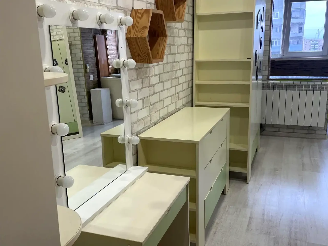 Оренда квартири 3-кімн. 75 м² 9/9 пов.