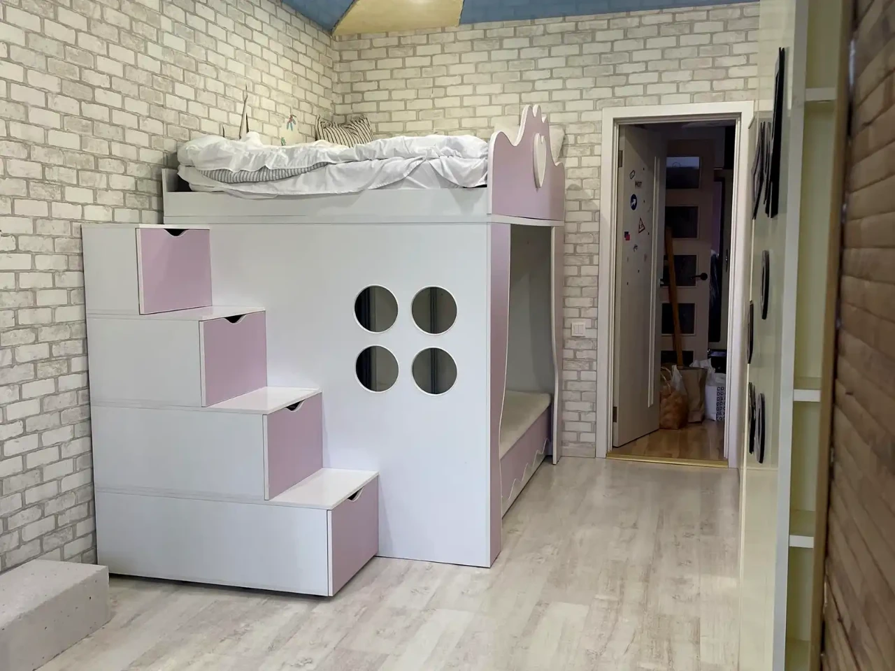 Оренда квартири 3-кімн. 75 м² 9/9 пов.