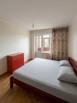 4к.квартира, Київський р-н, 64м2, 2/5