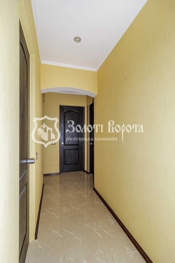 Sale of a 2-room apartment of 73 m², Darnytskyi Bul., 8