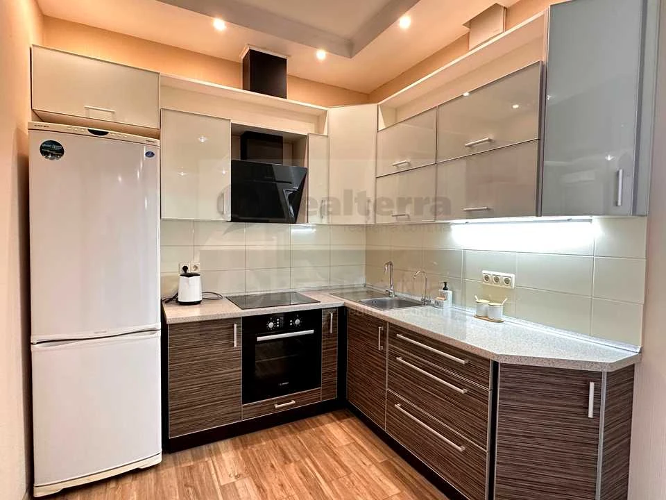 Квартира. Київ, Парково-Сирецька вул.
