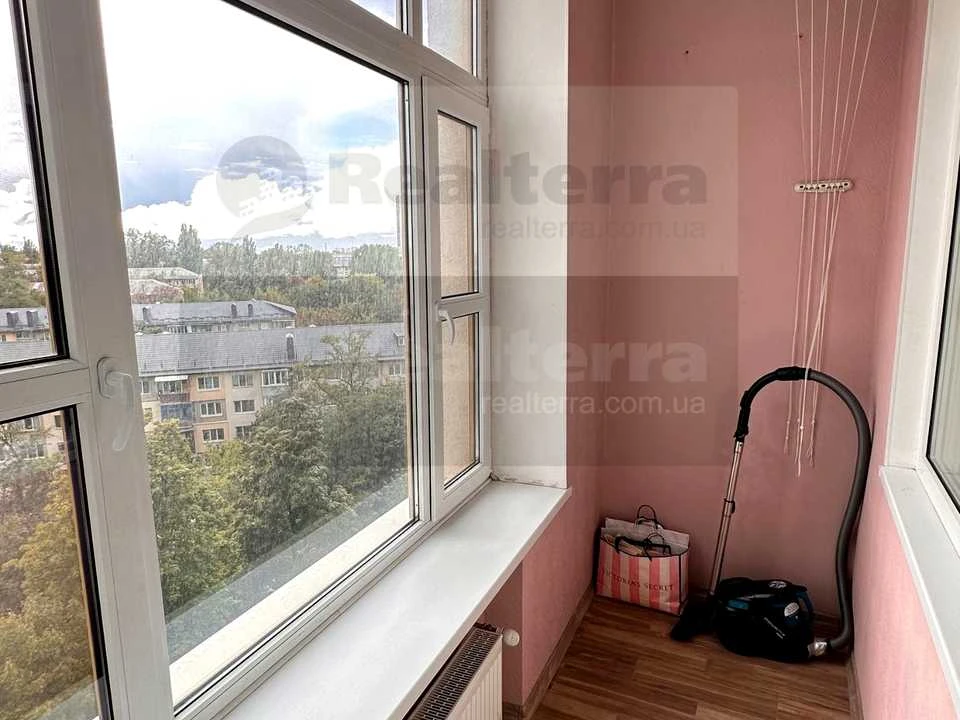 Квартира. Київ, Парково-Сирецька вул.