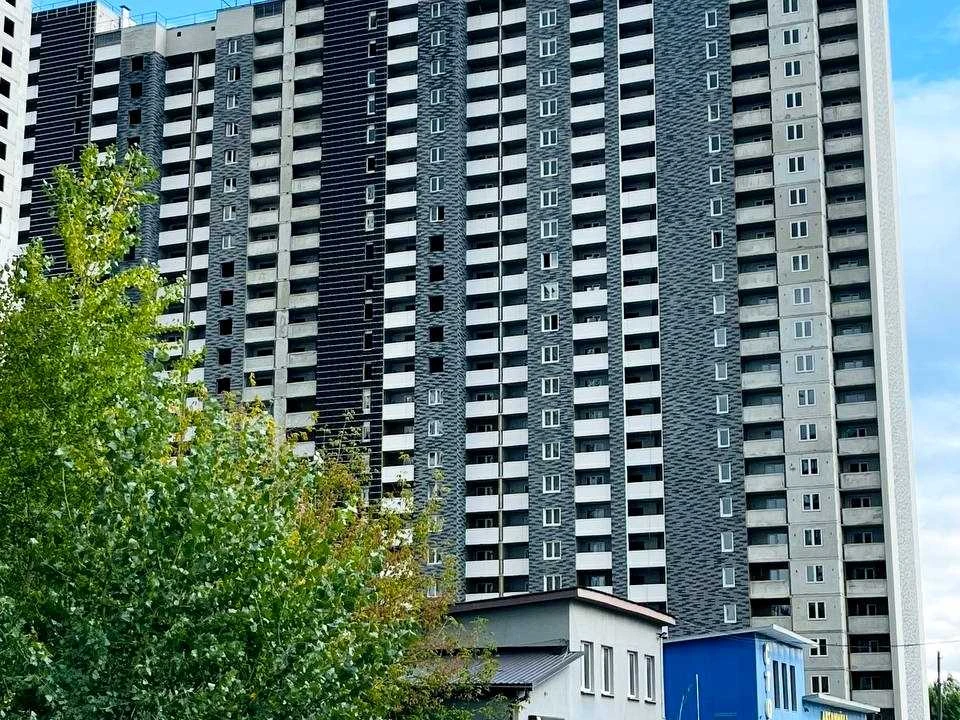 Квартира. Київ, Героїв Енергетиків вул.