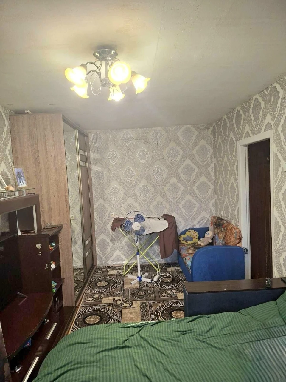 Продам 1 комнатную квартиру вверх Поля