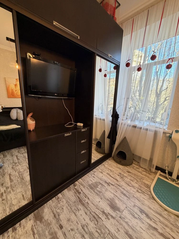Продам 3-х кімнатну квартиру, еВідновлення