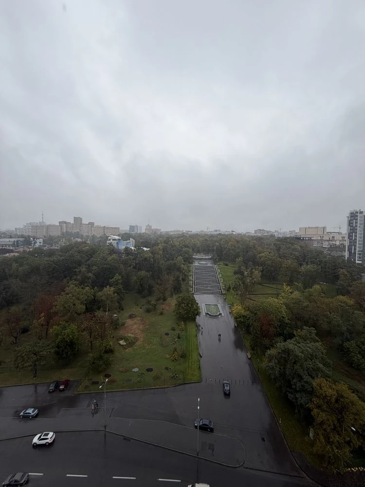 Продам 2к квартиру 80м2 высота потолка 5м,в Новострое ЖК Инф