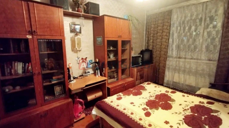 Цегляний будинок. 2 поверх. 2 роздільні кімнати