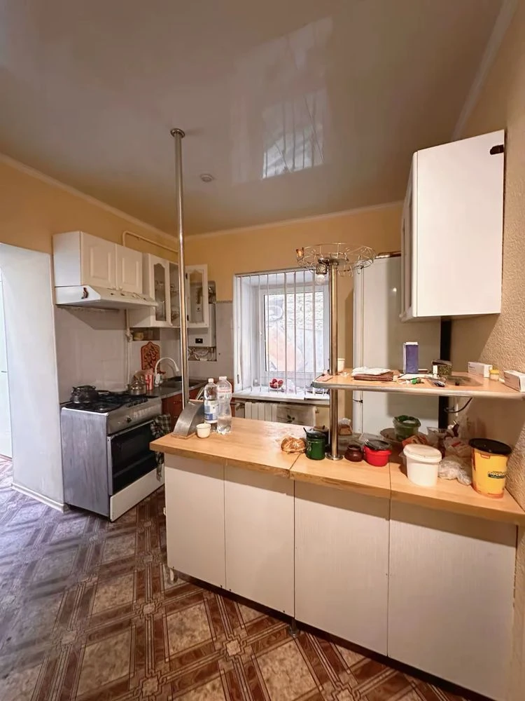 1~ Продається 2-кімнатна квартира в самому центрі міста : 28