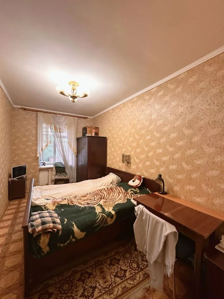 1~ Продається 2-кімнатна квартира в самому центрі міста : 28