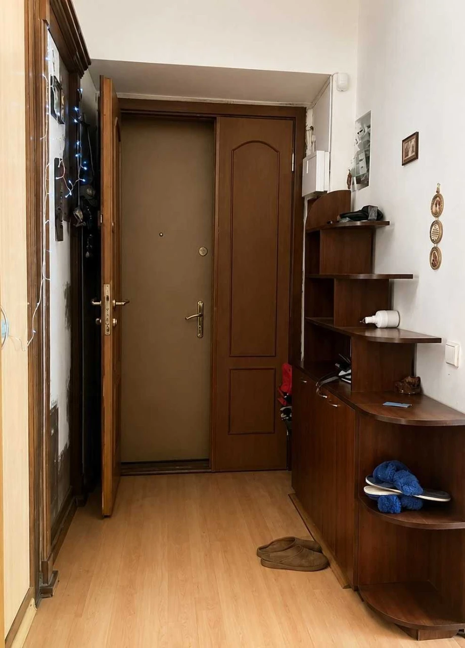 Продаж 2 кім. квартири на Богдана Хмельницького (історичний