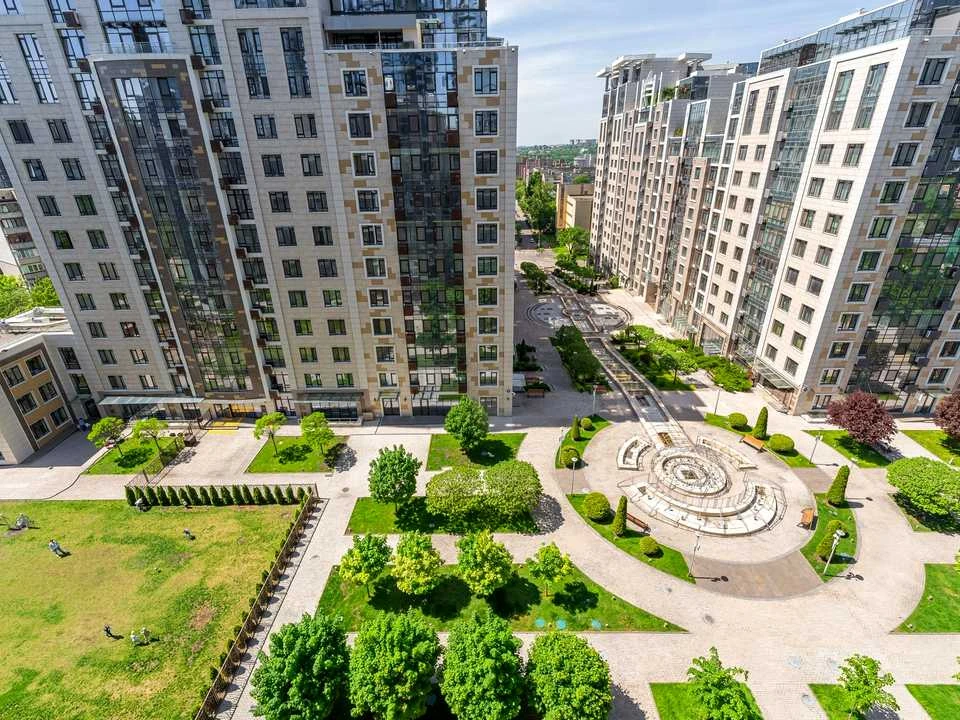 Квартира. Київ, Саперне Поле вул.