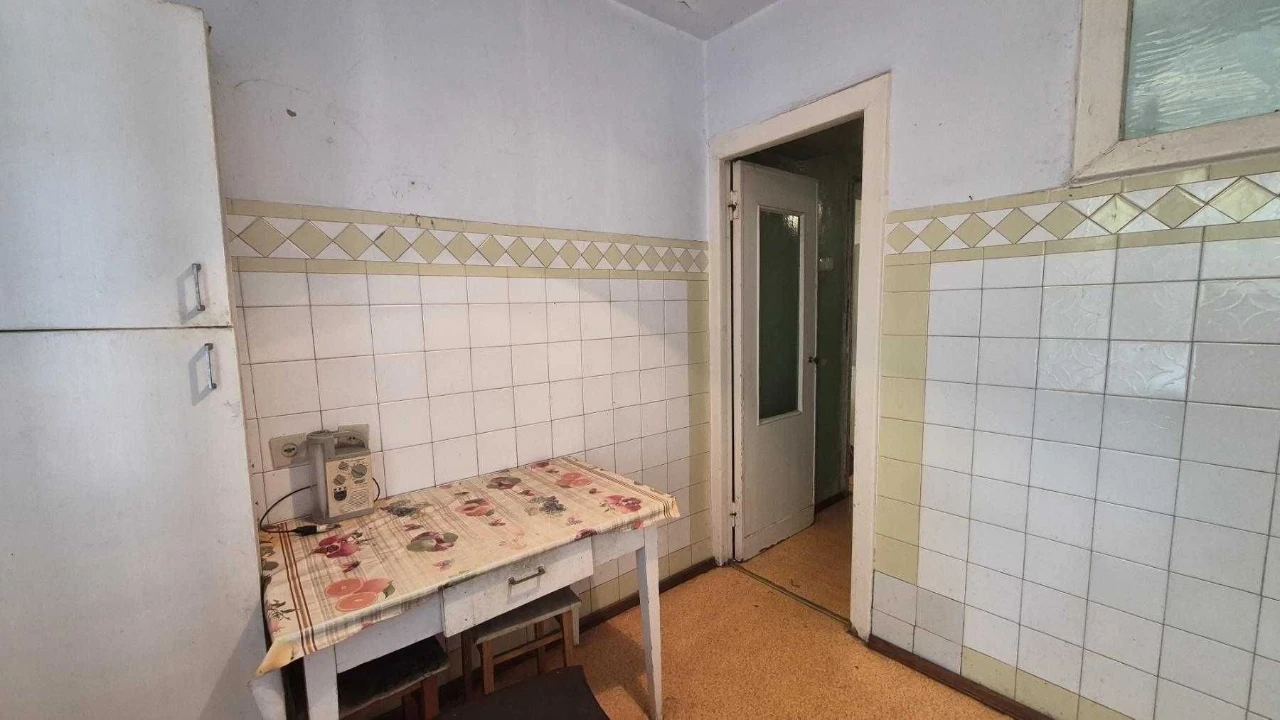 Продам 2-к квартиру, 4/5 пов, на вул. Варненській/100-я школ