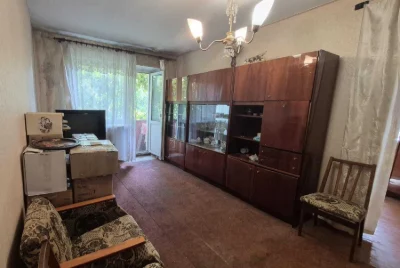 Продам 2-к квартиру, 4/5 пов, на вул. Варненській/100-я школ