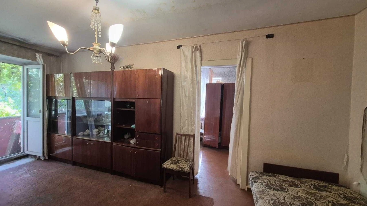 Продам 2-к квартиру, 4/5 пов, на вул. Варненській/100-я школ