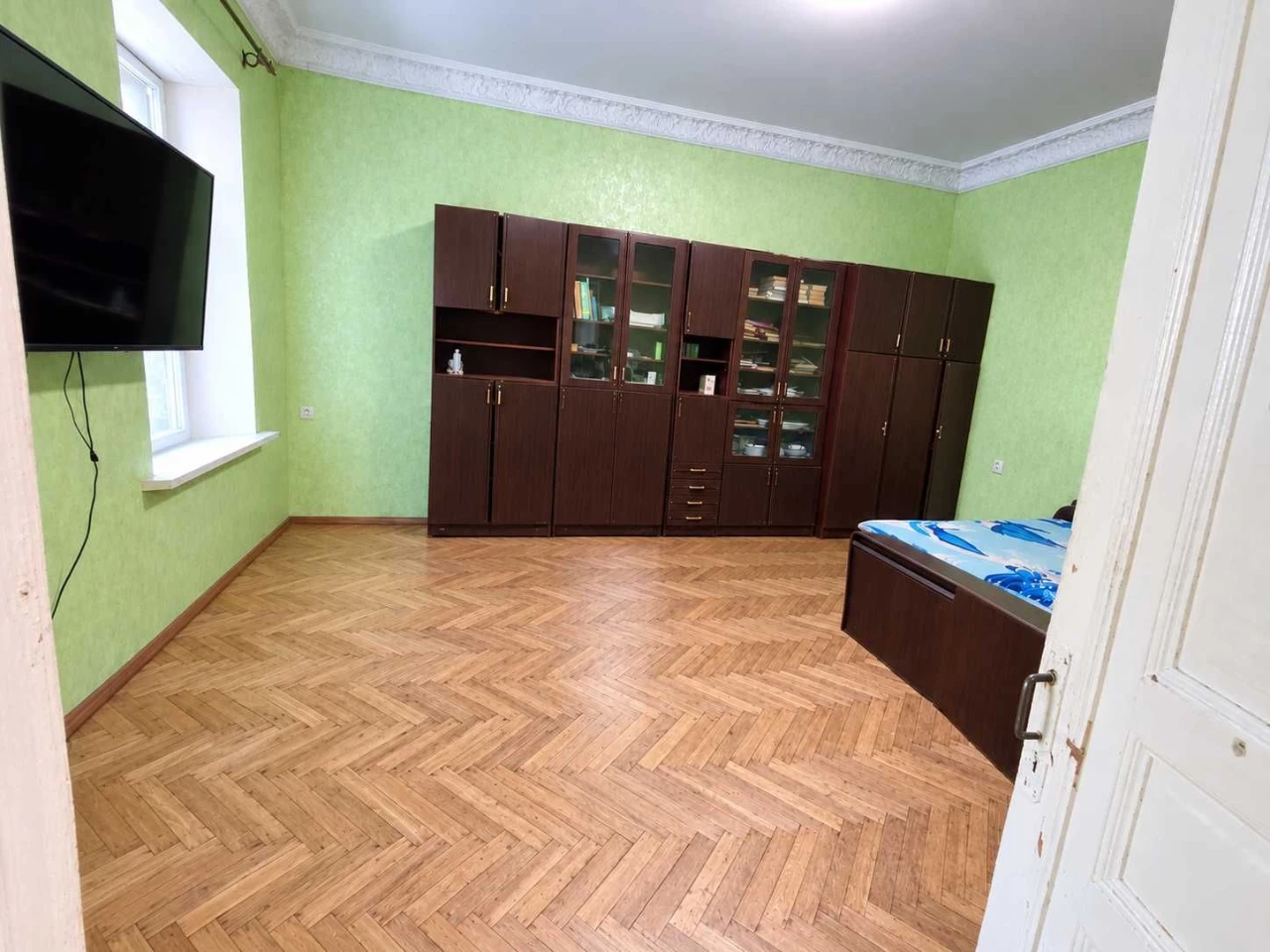 Продам  большую  квартиру  в Центре  города.
