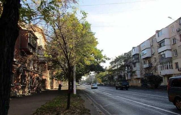 Продам двухкомнатную  квартиру  Центре города .