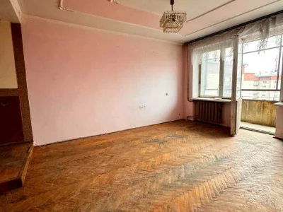 Квартира. Івано-Франківськ, Тролейбусна вул.