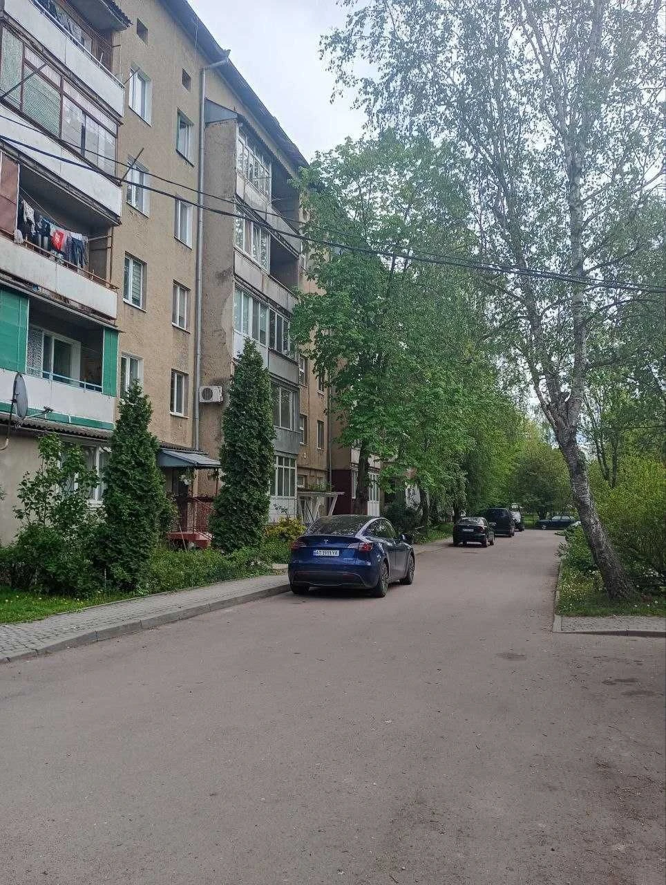 1-но кімнатна квартира коло парку ім. Шевченка