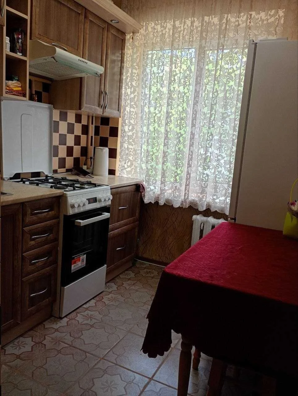 1-но кімнатна квартира коло парку ім. Шевченка