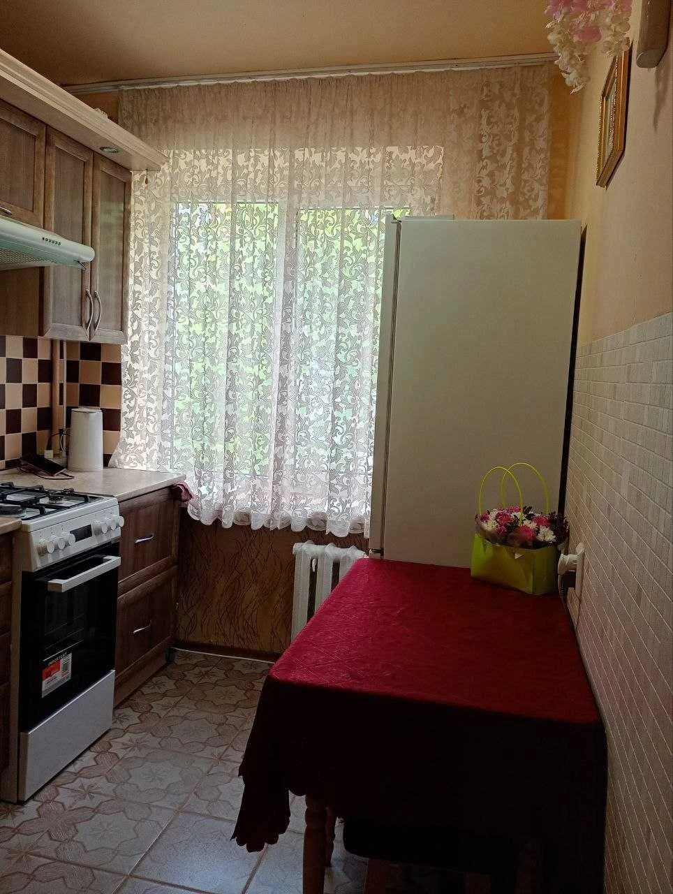 1-но кімнатна квартира коло парку ім. Шевченка
