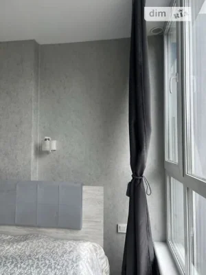 Продаж 1к квартири 32 кв. м на вул. Петропавлівська 40 • ID