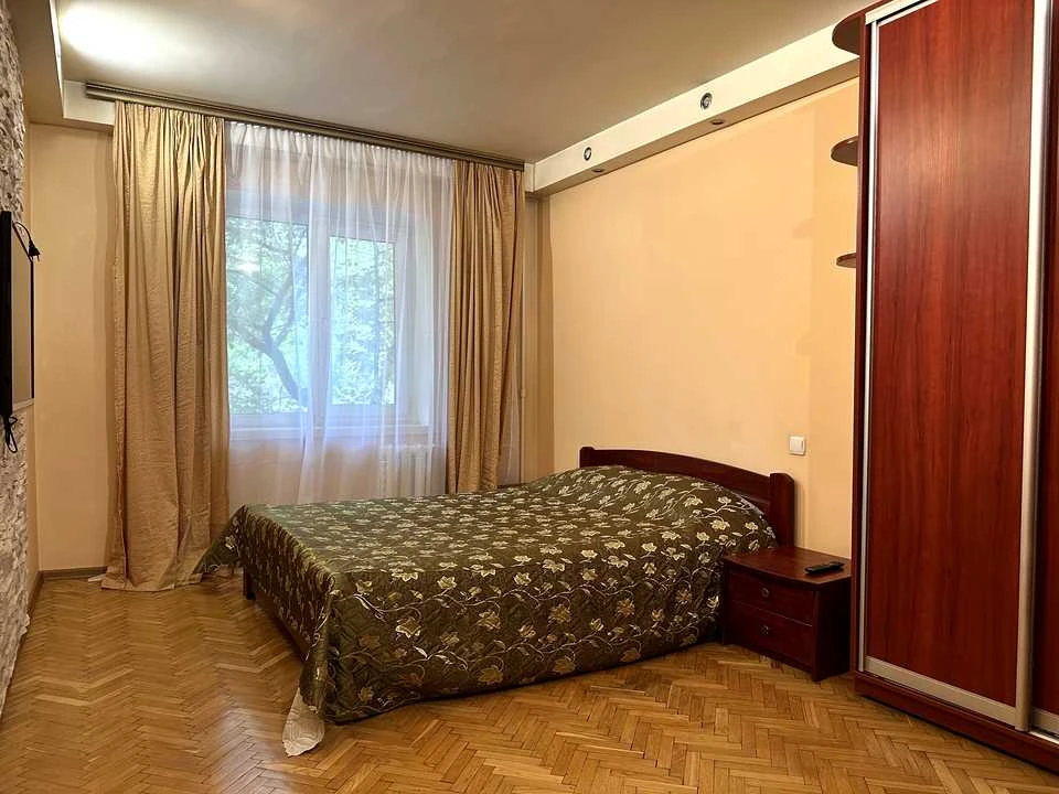 Квартира. Київ, Васильківська вул.