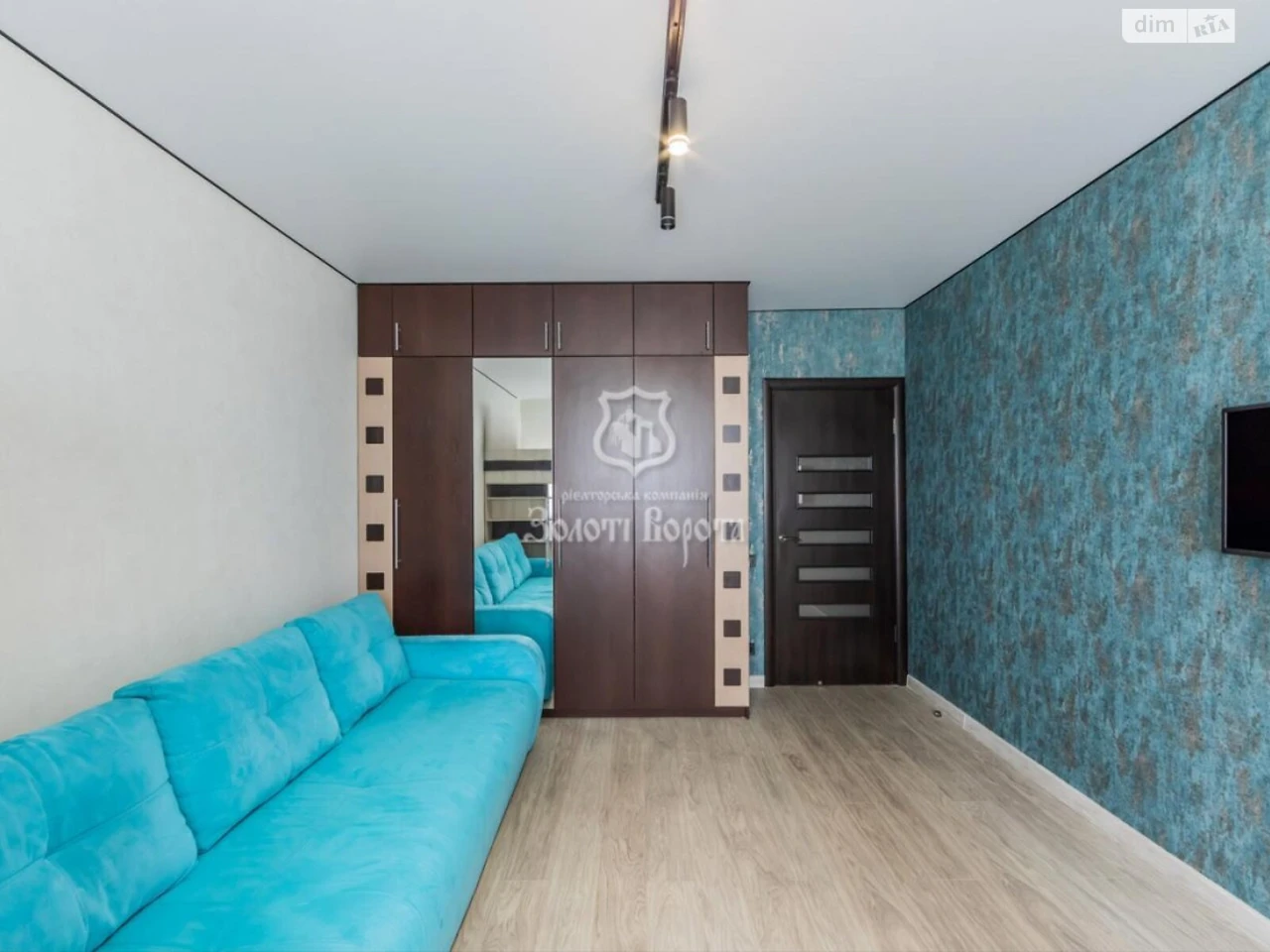 Продаж Квартира Дніпровський