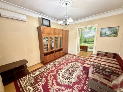 Продам 2к квартиру Сталінка пр. Яворницького