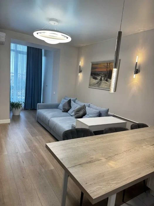 Продам 3-к квартиру (104м2) в ЖК SokolovSky/Соколовский