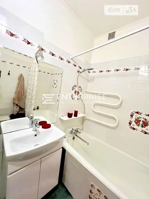 Sale of 2-room apartment 53.7 sq. m. on Londonska Street 10 • ID 346