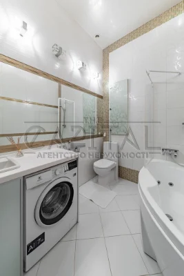 Продаж 2к квартири, вул. Велика Васильківська, Центр, Шевчен