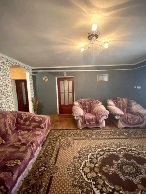 A house on 11 acres of land in Slobodka is for sale.