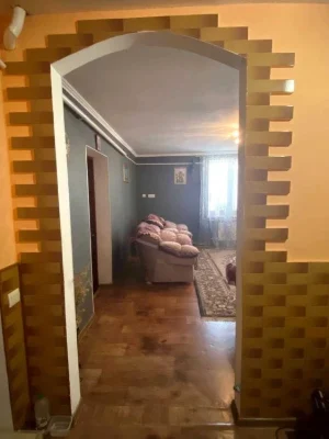 A house on 11 acres of land in Slobodka is for sale.