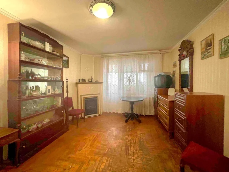 23 Августа. Продам 3 комн. квартиру на Павловом Поле.