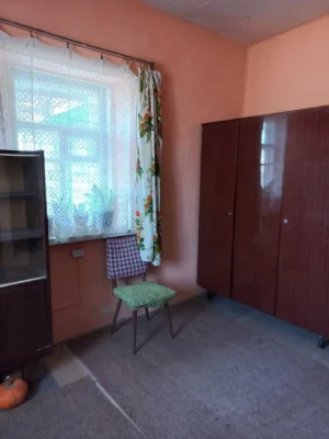 Продам частину будинку із земельною ділянкою в м. Полтаві