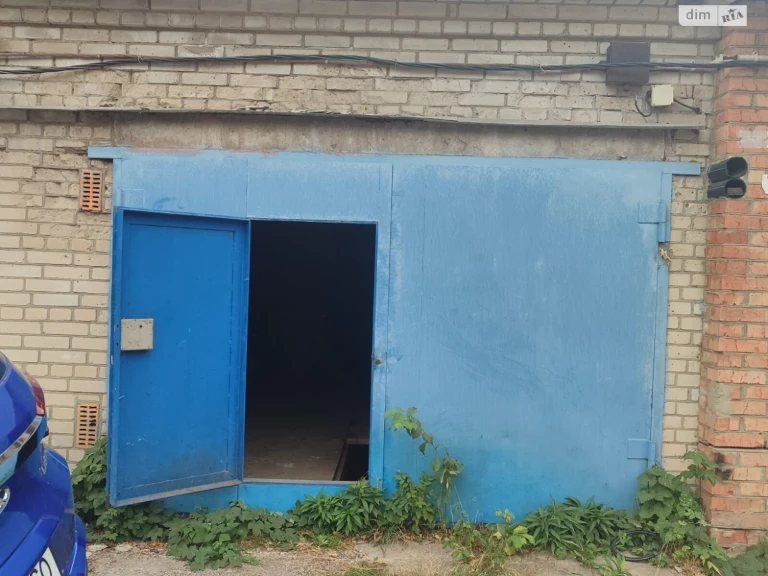 Продаж Місце в гаражному кооперативі Курський