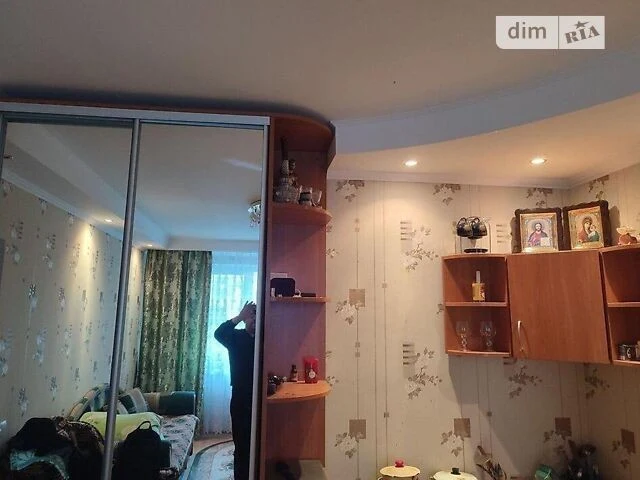 Room for sale 30 sq. m. on Novoukrainska Street 5 • ID 347027