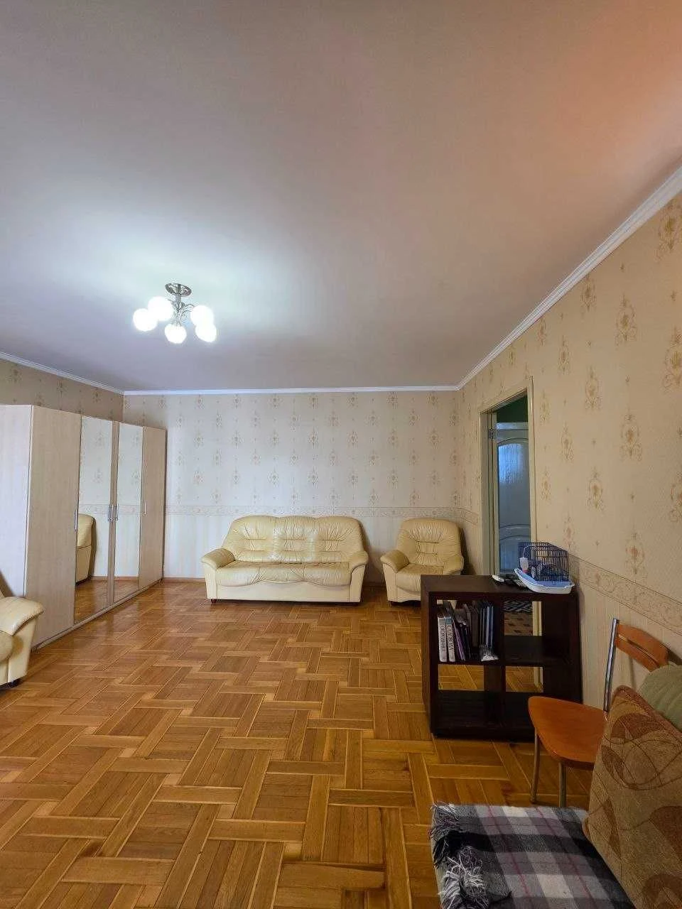 3-х комнатная квартира на Казакова (проспект Гагарина)