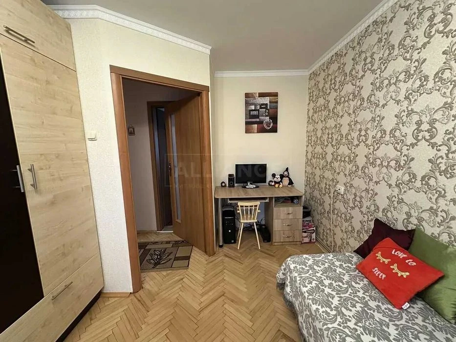 Продажа 2-комнатной квартиры с И/О